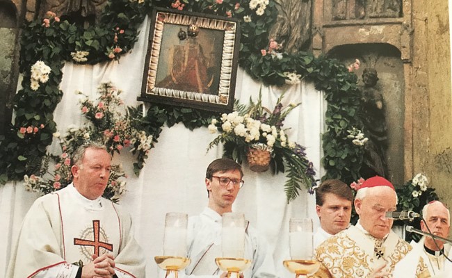 Majka Božja od Kamenitih vrata - 35 godina zagrebačka „Vrata nebeska“
